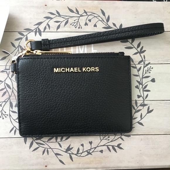 Michael Kors Handbags - Last one❗️Michael Kors Wallet wristlet card holder